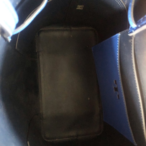 Tory Burch Blue Leather Tote Bag - Picture 7 of 7